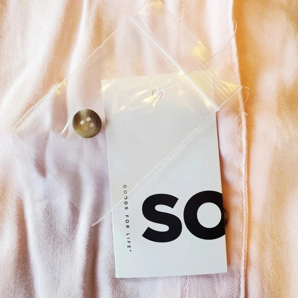 SO | Cropped Sleeveless Button Down Top in Strawberry sz 2X - Picture 4 of 8